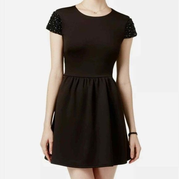 B.Darlin black / sz 3/4 glass rocks accent on cap sleeves/exposed zipper/party - Picture 4 of 13